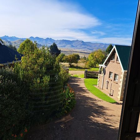 Clarens Mountain Sage Holiday House ภายนอก รูปภาพ
