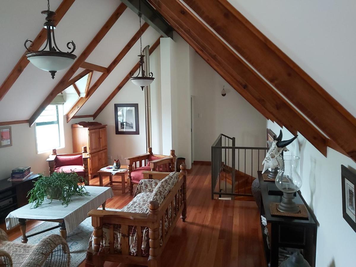 Clarens Mountain Sage Holiday House ภายนอก รูปภาพ